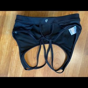 Ptula black sports bra
